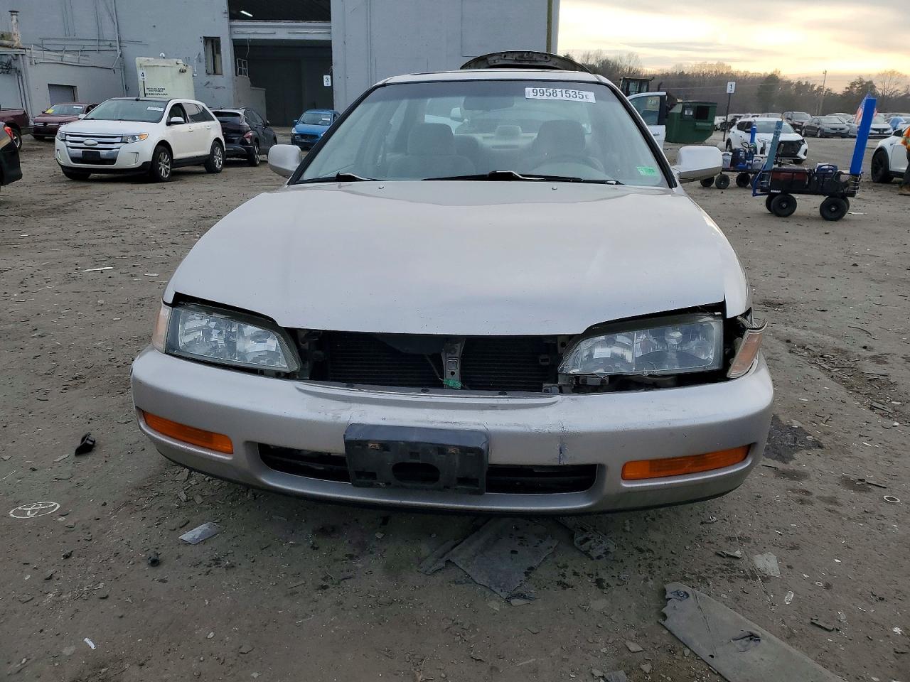 1997 HONDA ACCORD SE photo 5