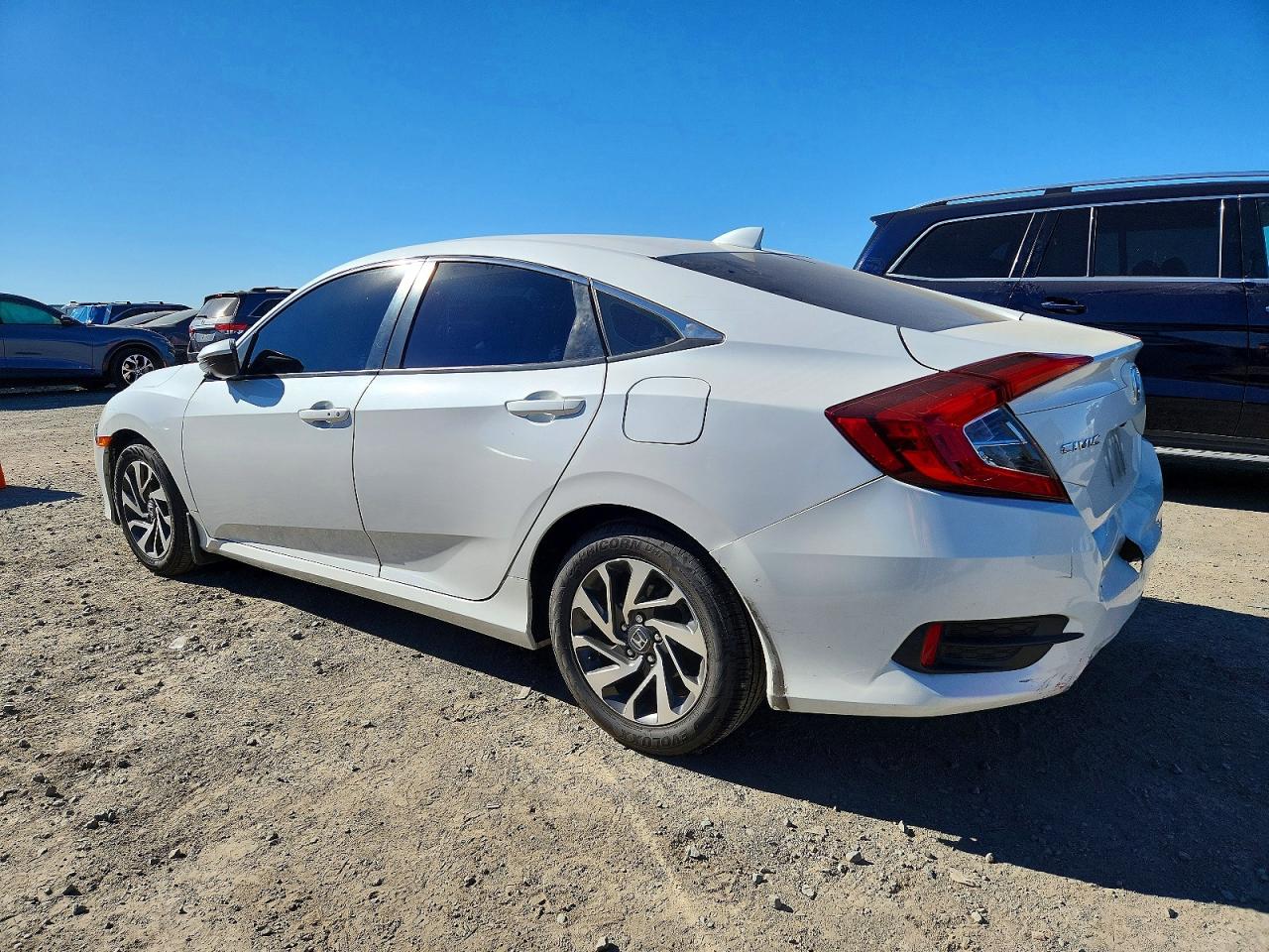 2017 HONDA CIVIC EX photo 2