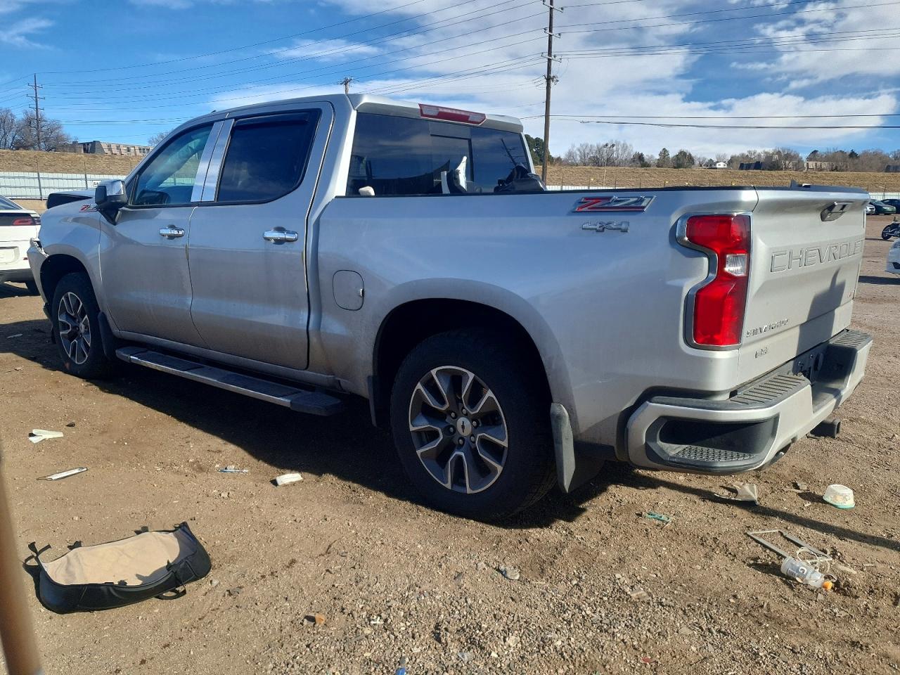 2021 CHEVROLET SILVERADO K1500 RST photo 2