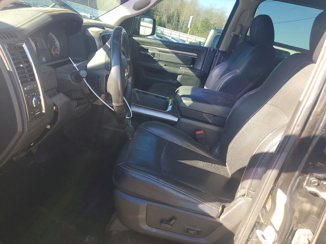 2017 RAM 2500 SLT photo 7