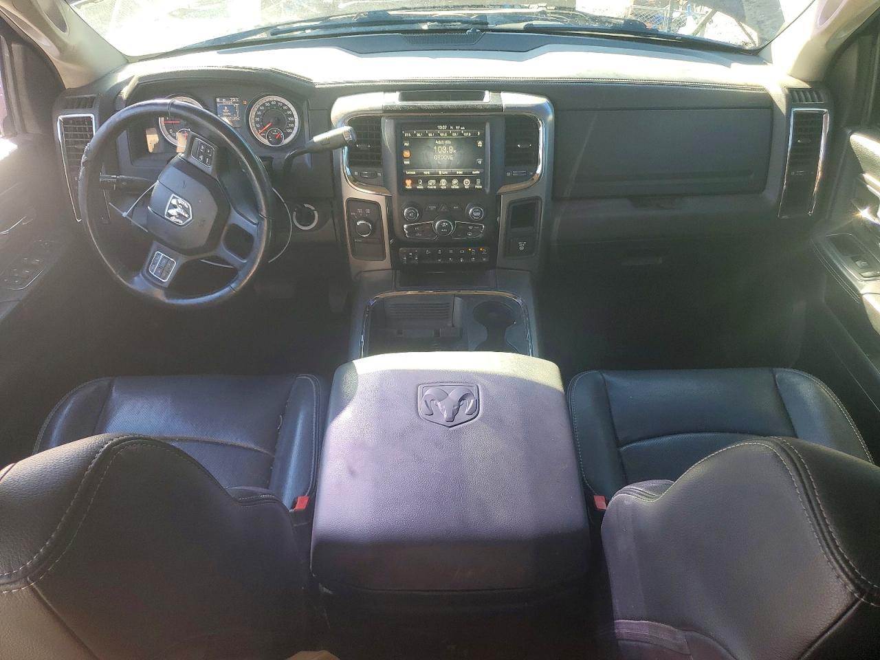 2017 RAM 2500 SLT photo 8