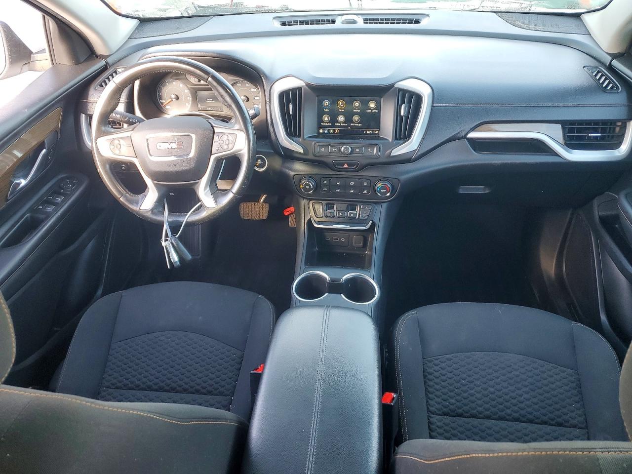 2018 GMC TERRAIN SLE photo 8