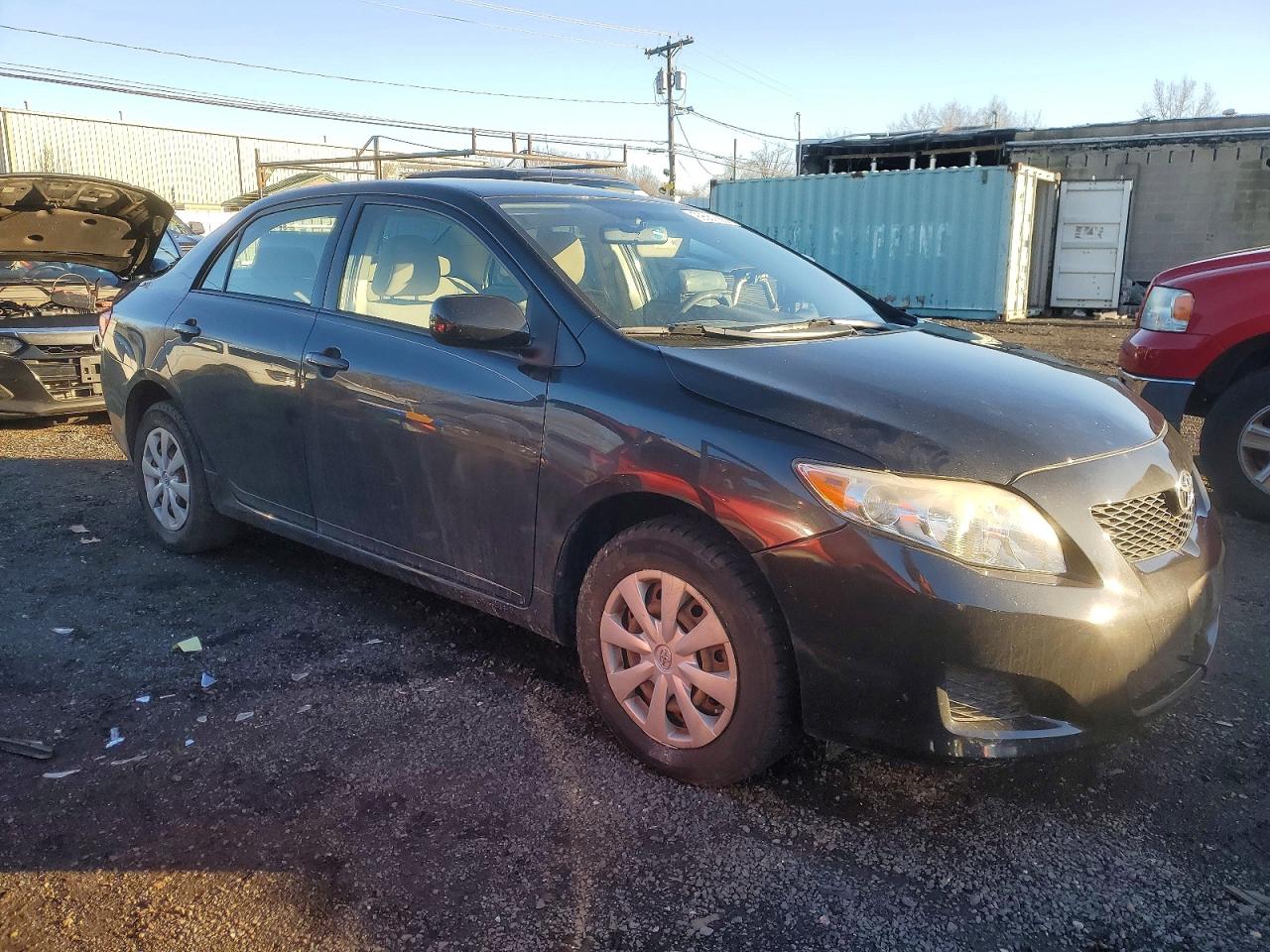2010 TOYOTA COROLLA BASE photo 4