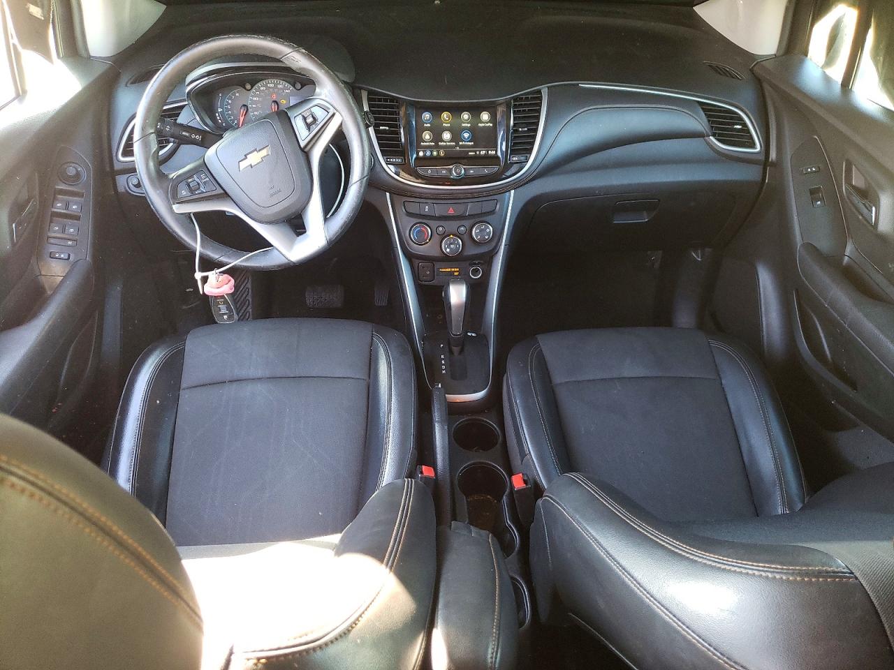 2018 CHEVROLET TRAX photo 8