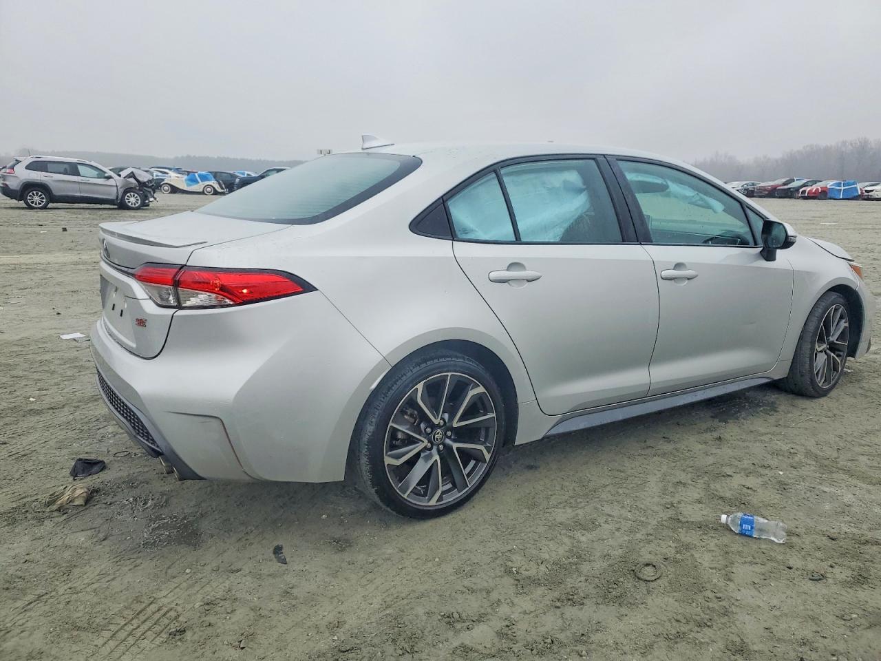 2020 TOYOTA COROLLA SE photo 3