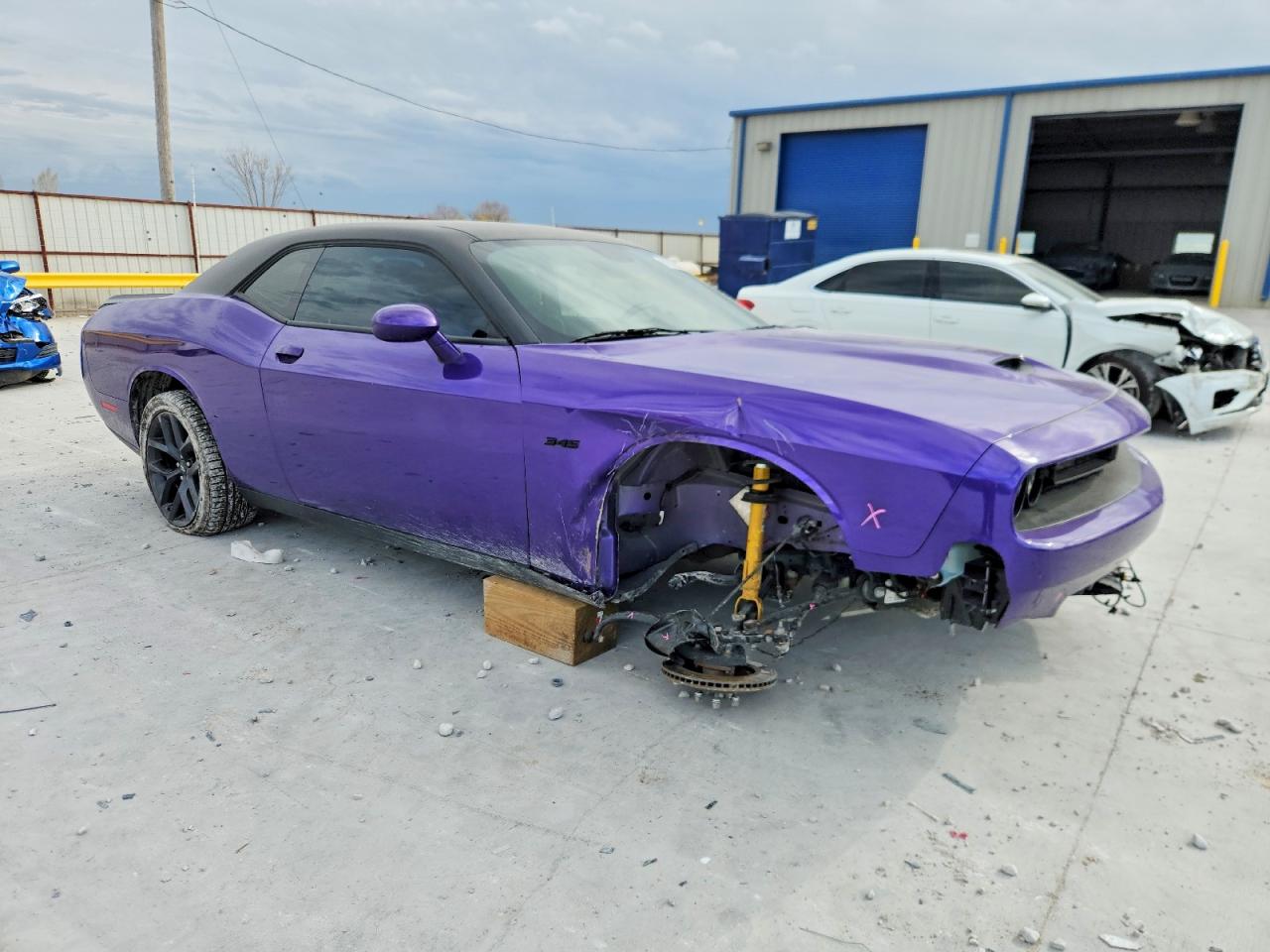 2023 DODGE CHALLENGER R/T photo 4