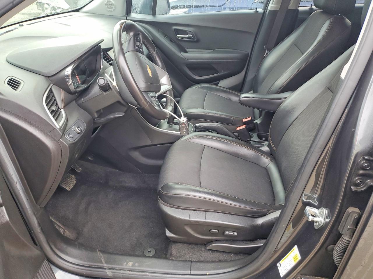 2018 CHEVROLET TRAX 1LT photo 7