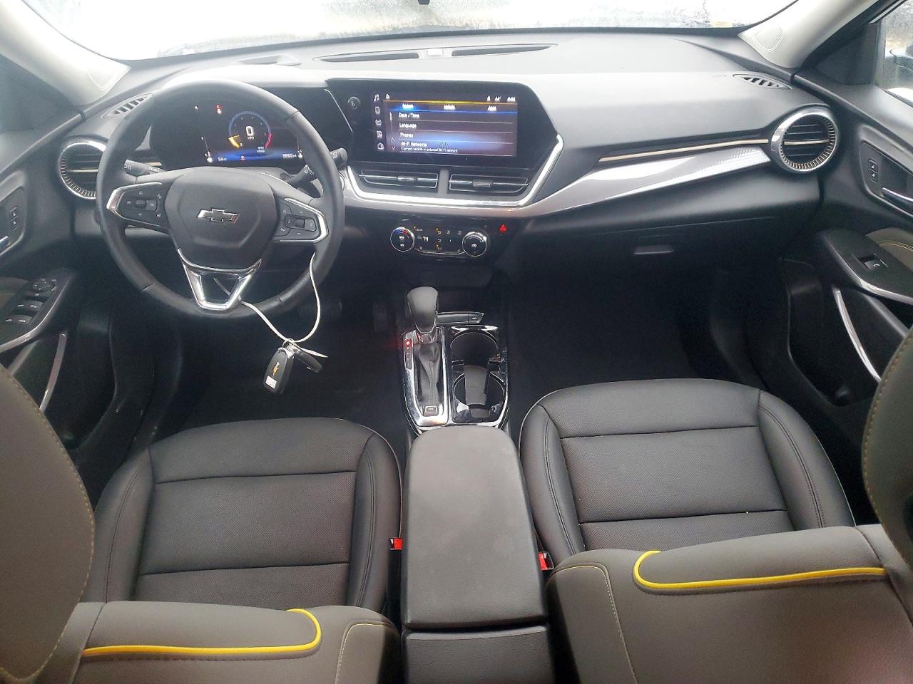 2025 CHEVROLET TRAX ACTIV photo 8