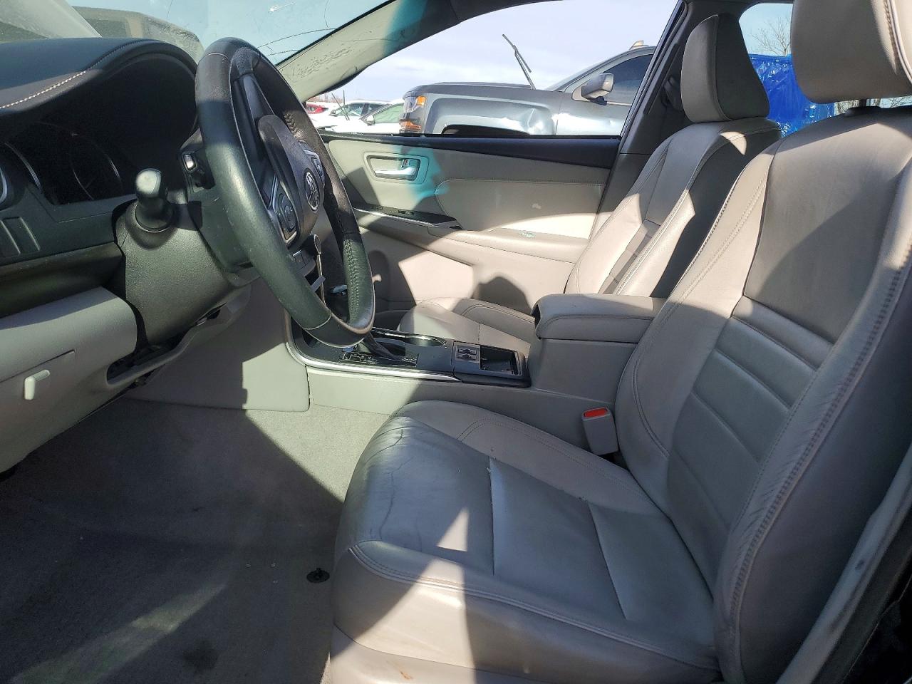 2017 TOYOTA CAMRY LE photo 7