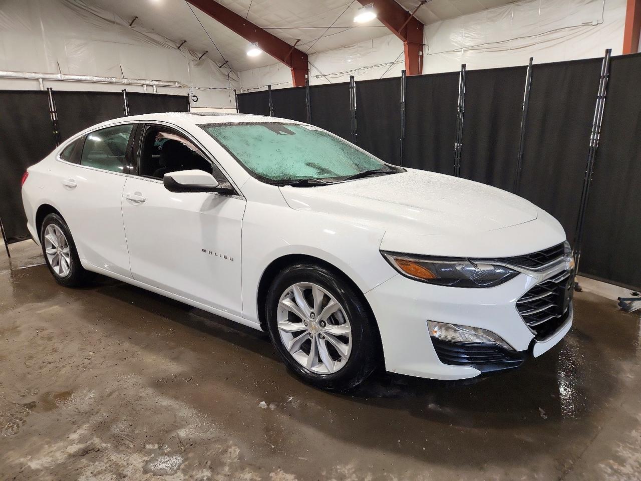 2024 CHEVROLET MALIBU LT photo 4