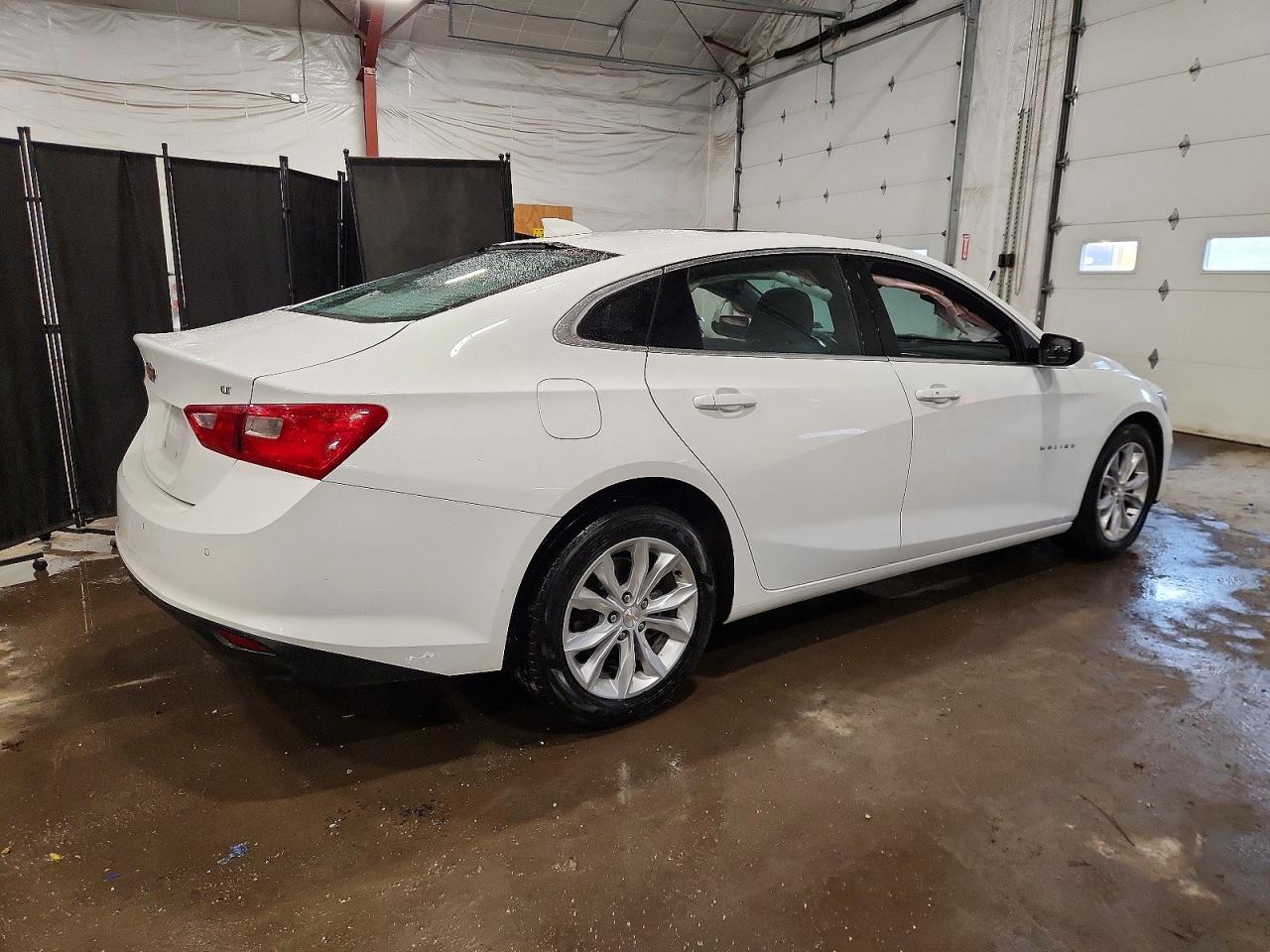 2024 CHEVROLET MALIBU LT photo 3