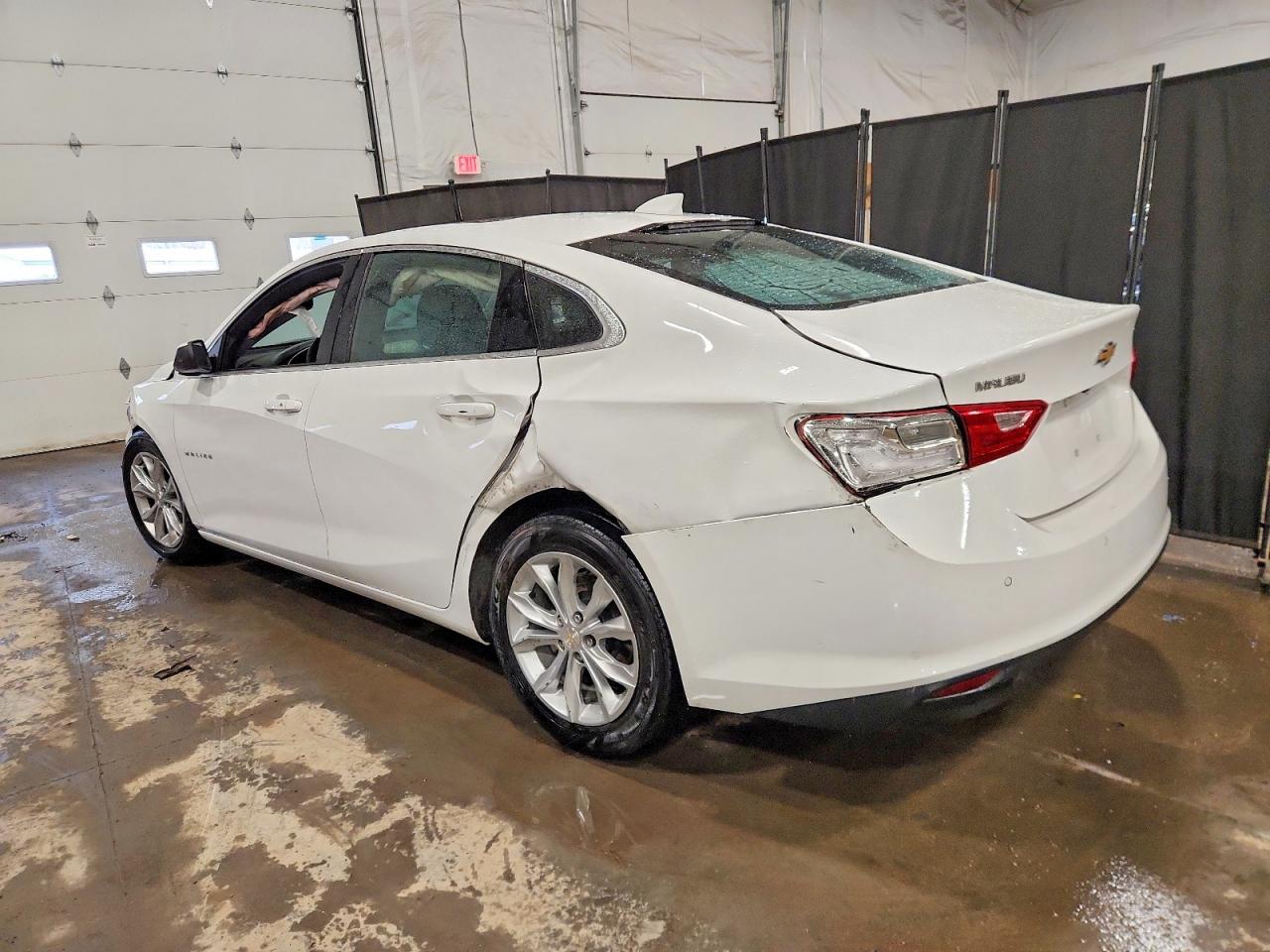 2024 CHEVROLET MALIBU LT photo 2
