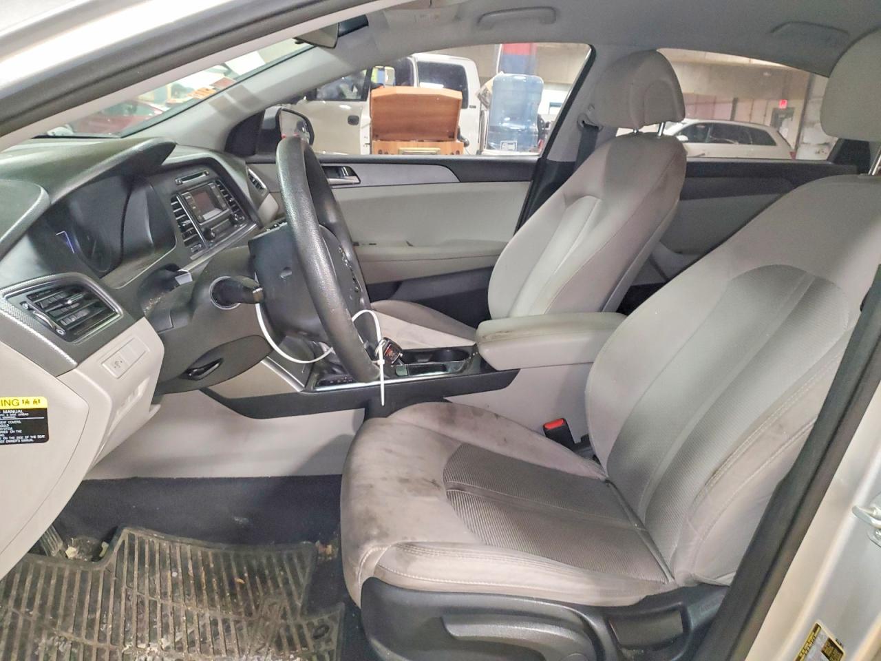 2015 HYUNDAI SONATA SE photo 7