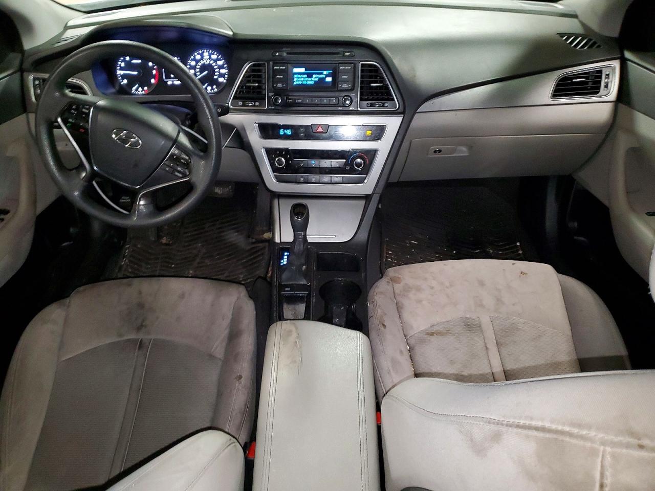 2015 HYUNDAI SONATA SE photo 8