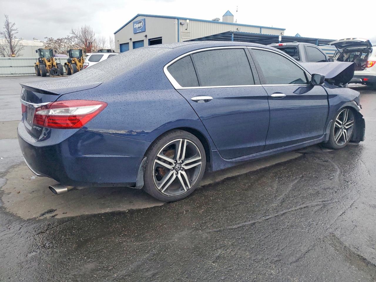 2017 HONDA ACCORD SPORT photo 3