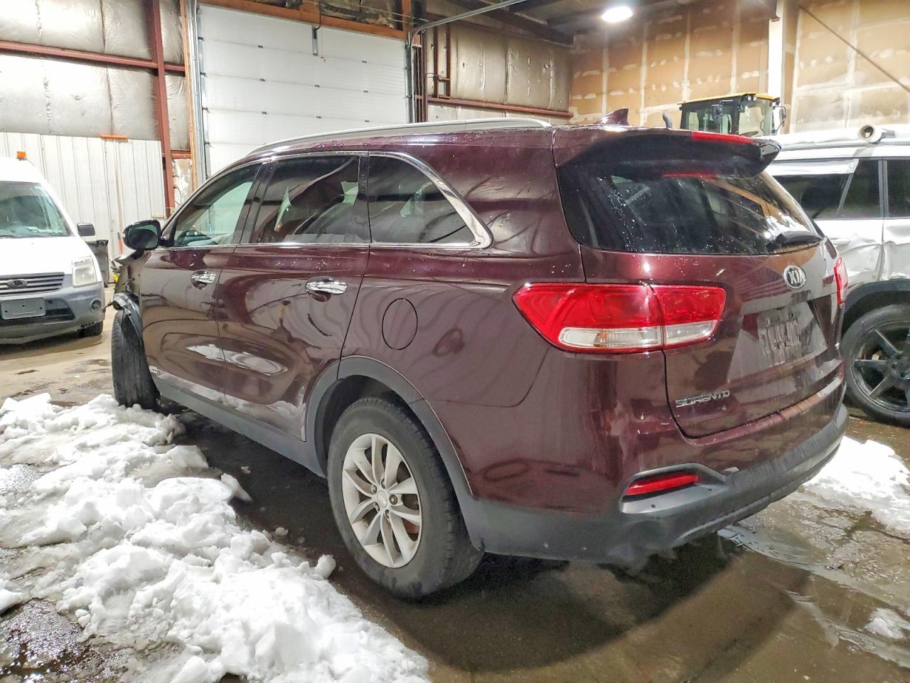 2016 KIA SORENTO LX photo 3