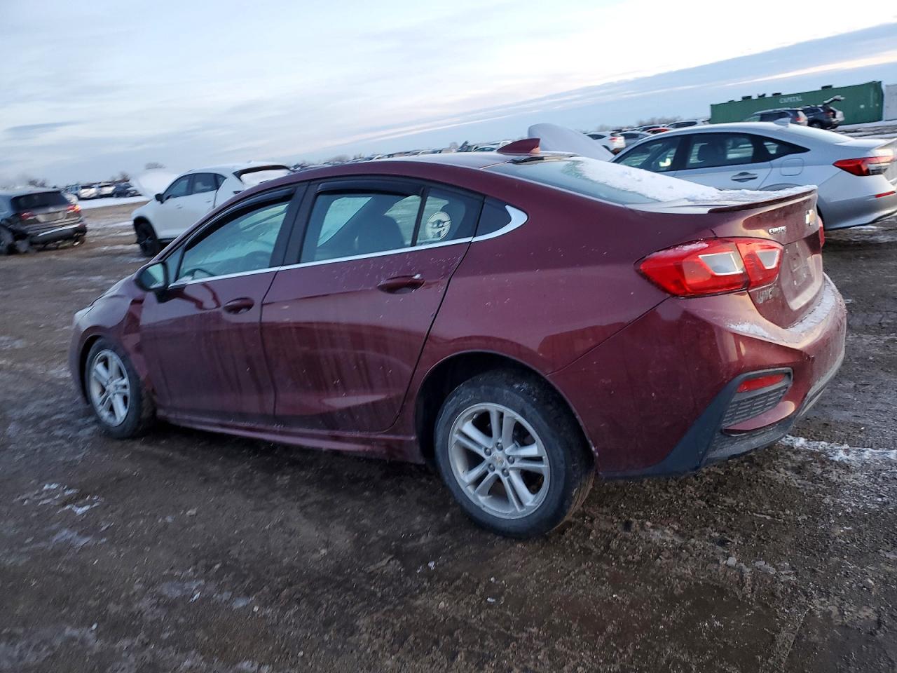 2017 CHEVROLET CRUZE LT photo 2