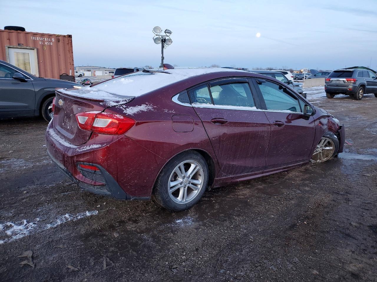 2017 CHEVROLET CRUZE LT photo 3