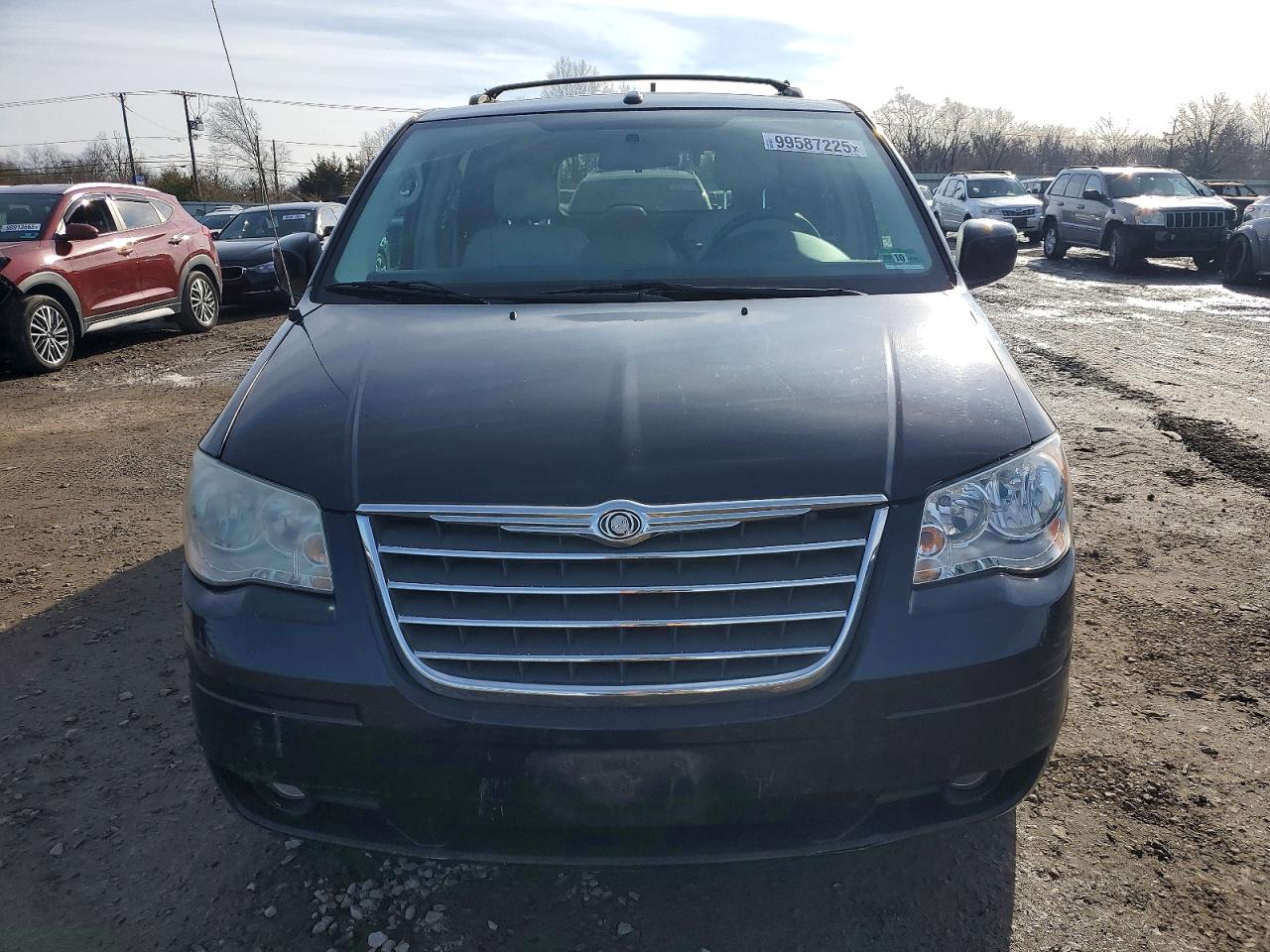 2010 CHRYSLER TOWN & COUNTRY TOURING PLUS photo 5