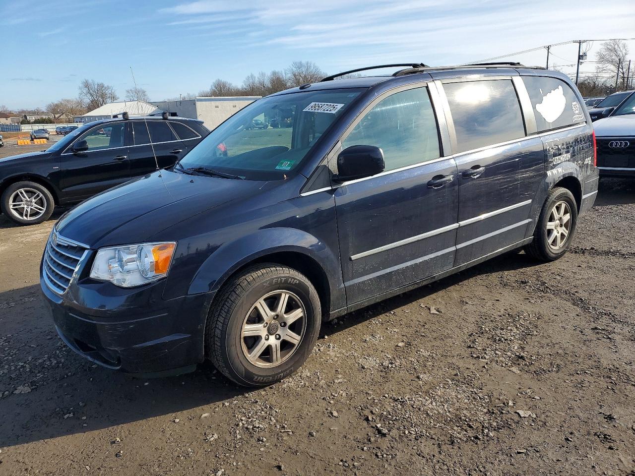 2010 CHRYSLER TOWN & COUNTRY