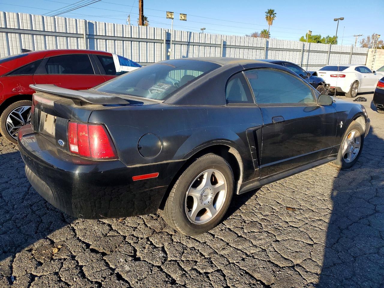 2003 FORD MUSTANG photo 3