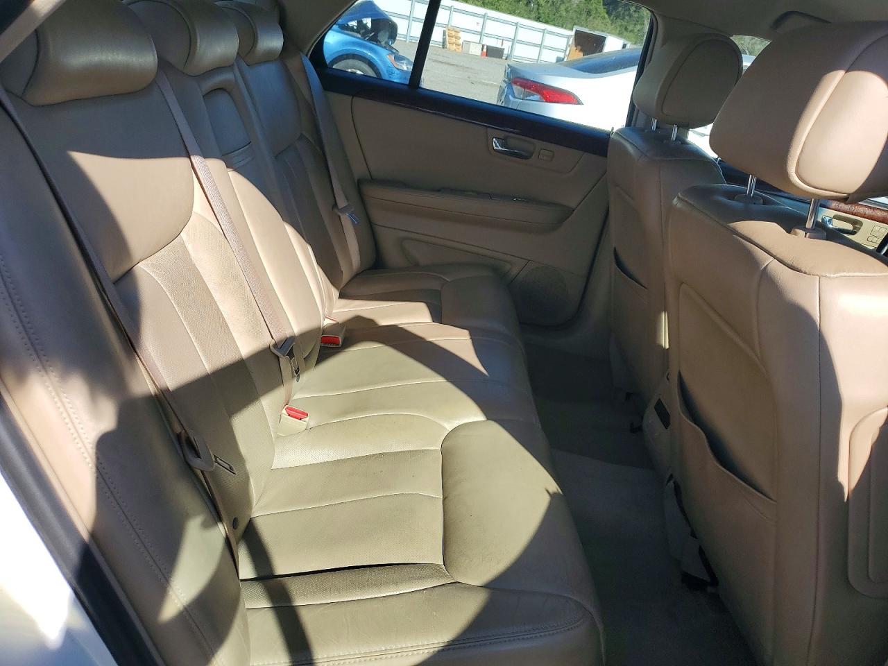 2007 CADILLAC DTS photo 10