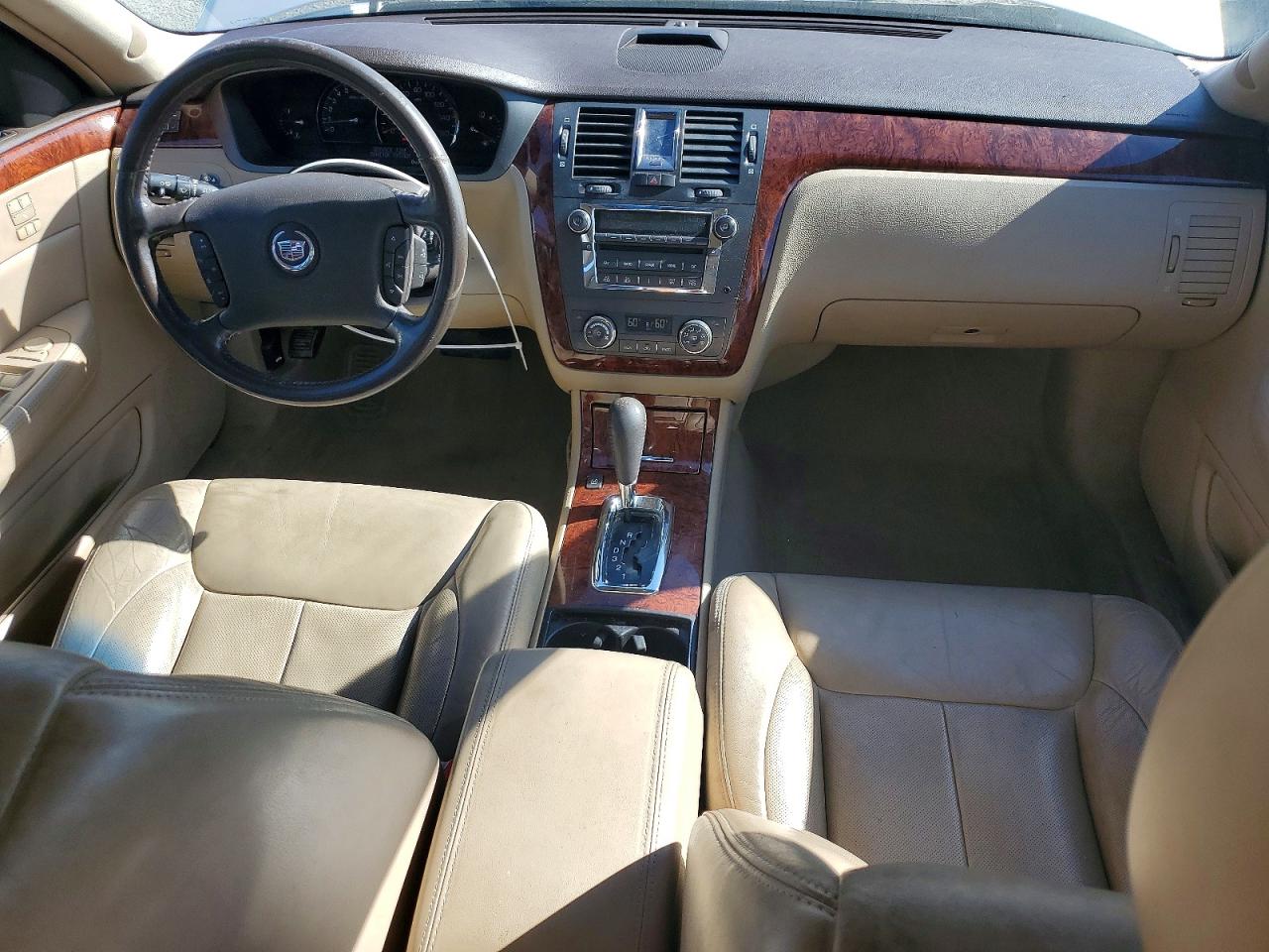 2007 CADILLAC DTS photo 8