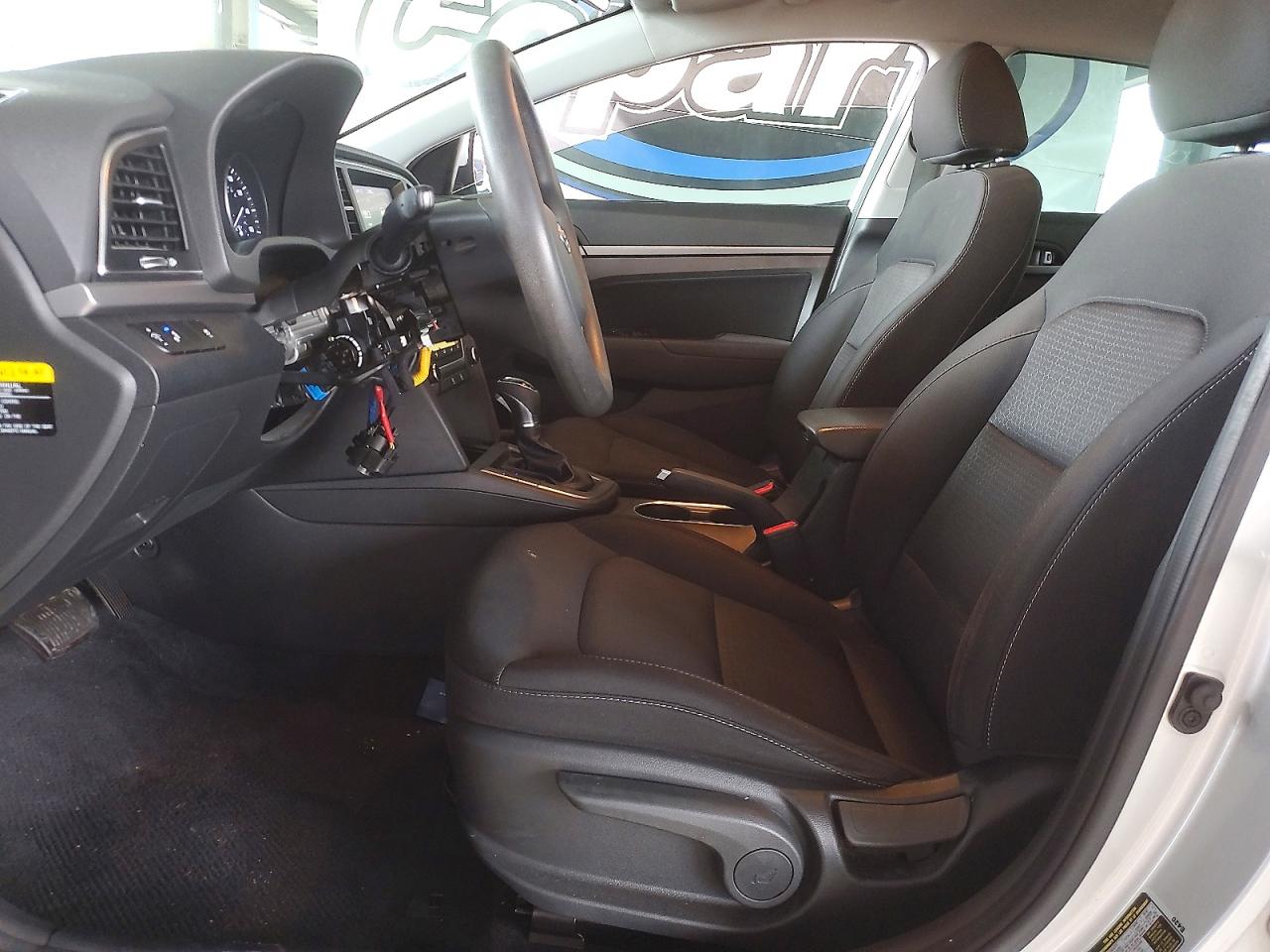 2018 HYUNDAI ELANTRA SEL photo 7