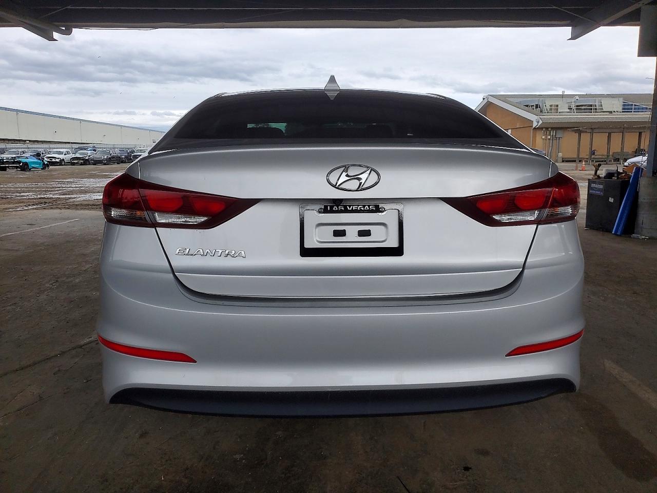 2018 HYUNDAI ELANTRA SEL photo 6