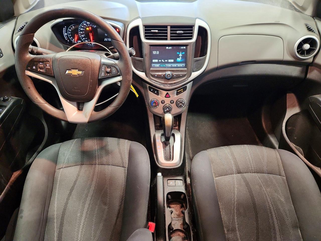 2017 CHEVROLET SONIC LT photo 8