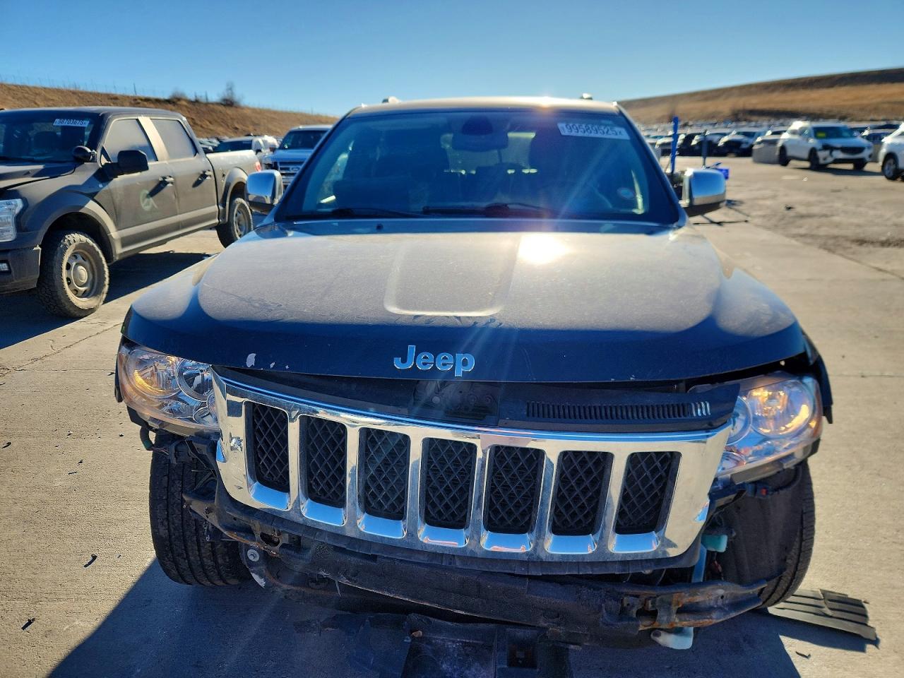 2011 JEEP GRAND CHEROKEE OVERLAND photo 5