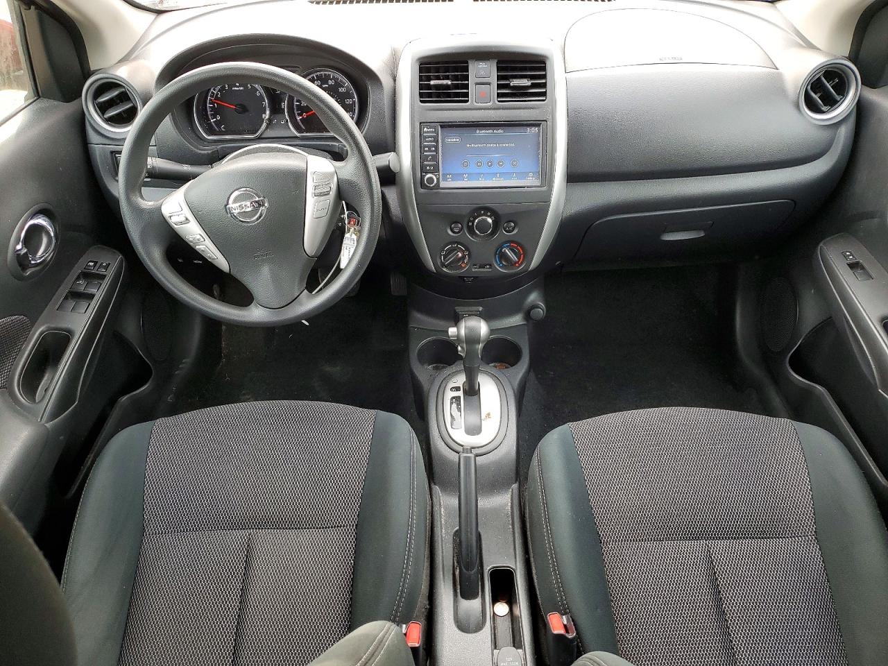 2019 NISSAN VERSA S photo 8