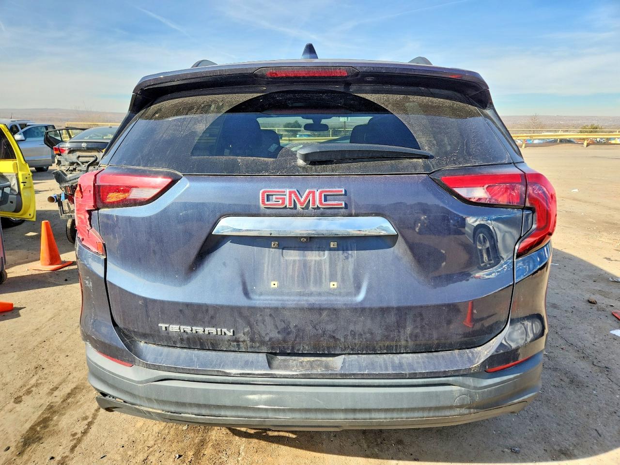 2019 GMC TERRAIN SLE photo 11