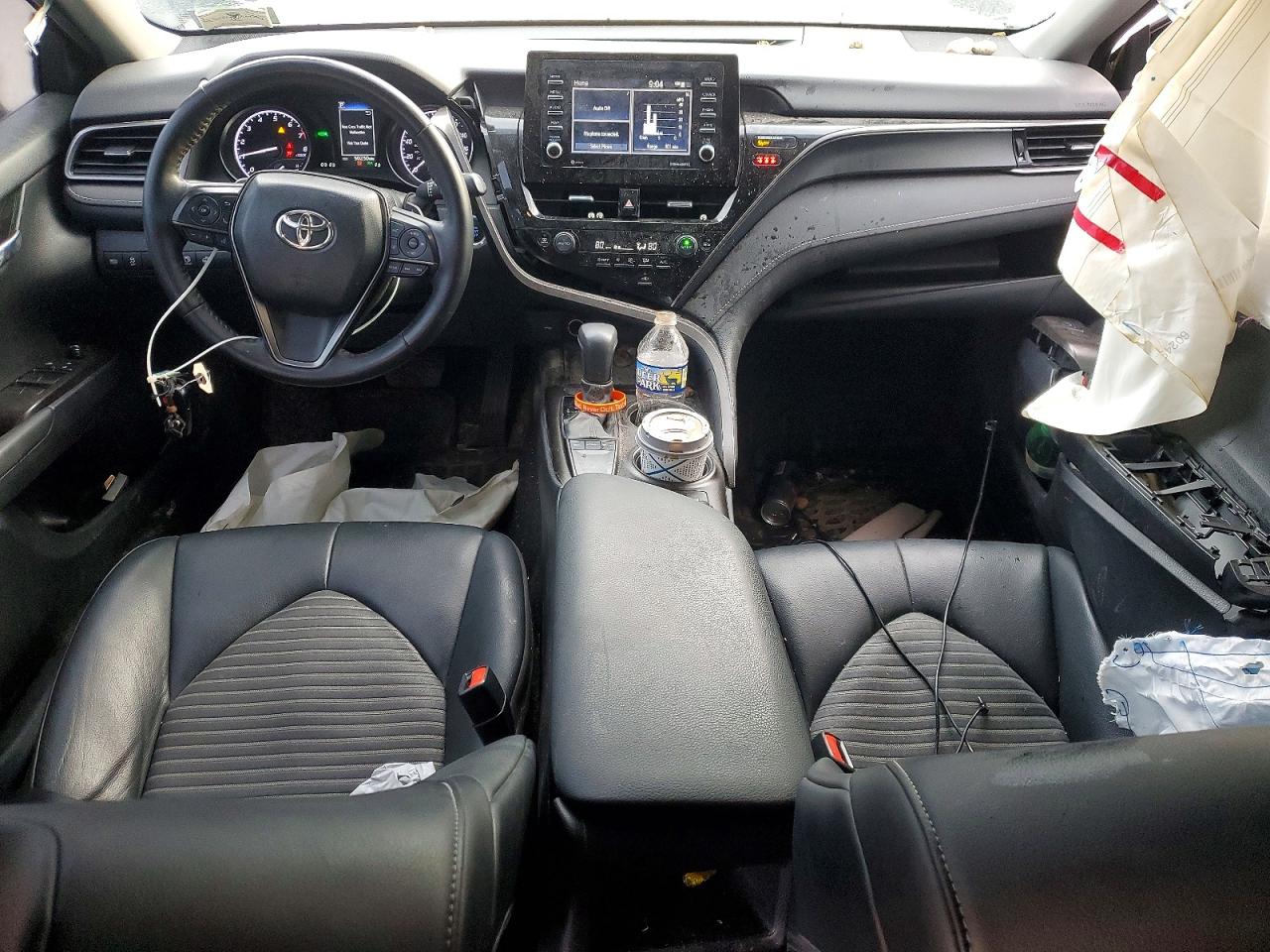 2022 TOYOTA CAMRY SE photo 8