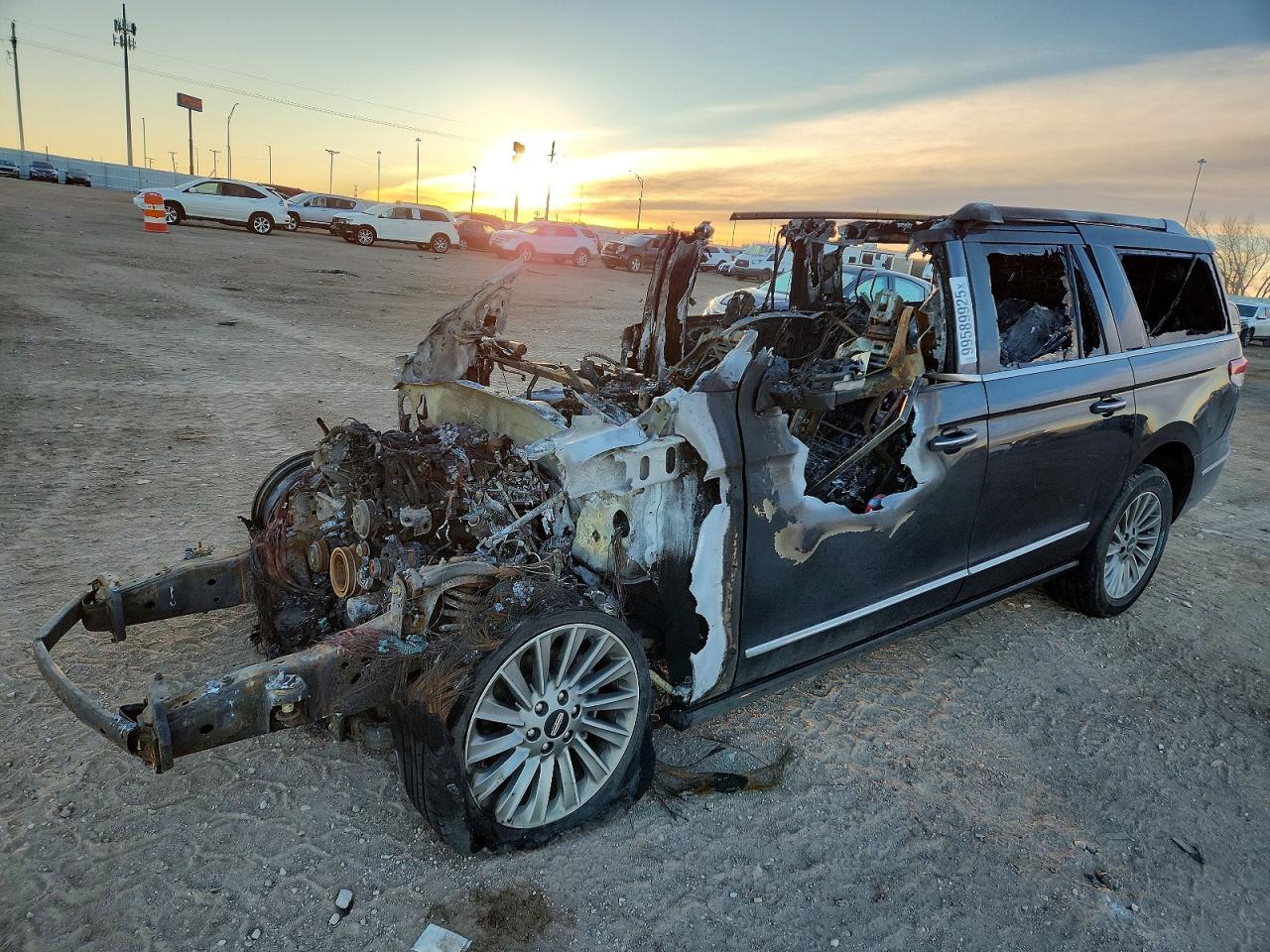 2022 LINCOLN NAVIGATOR