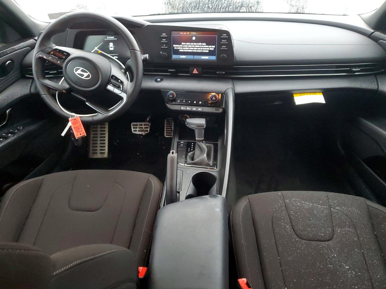 2025 HYUNDAI ELANTRA SEL SPORT photo 8