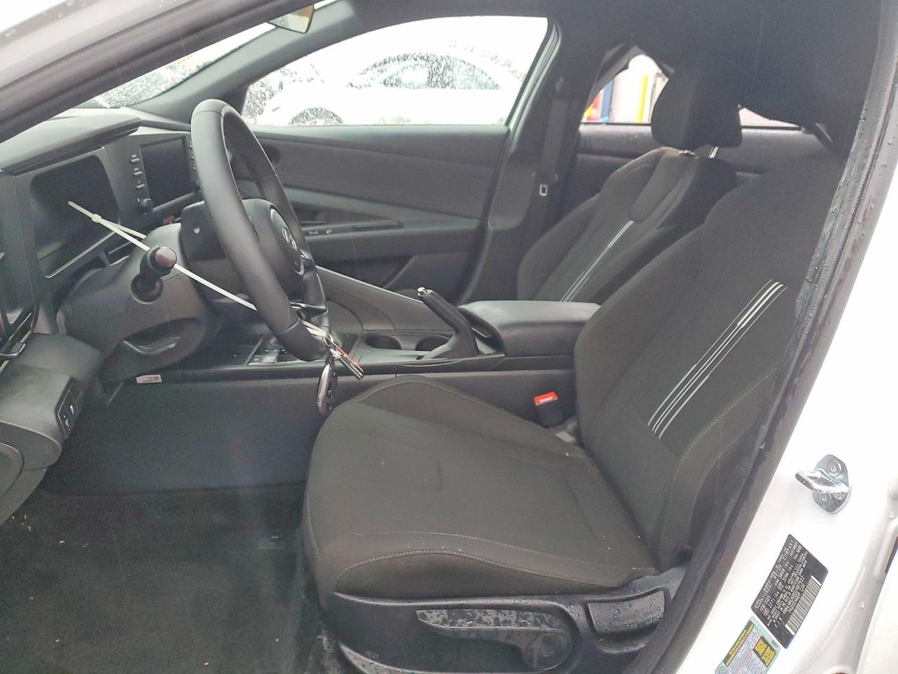 2025 HYUNDAI ELANTRA SEL SPORT photo 7