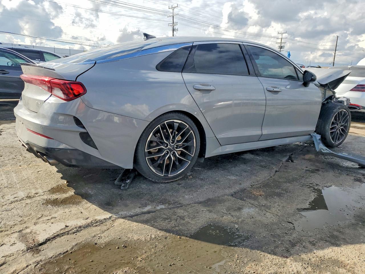 2023 KIA K5 GT photo 3