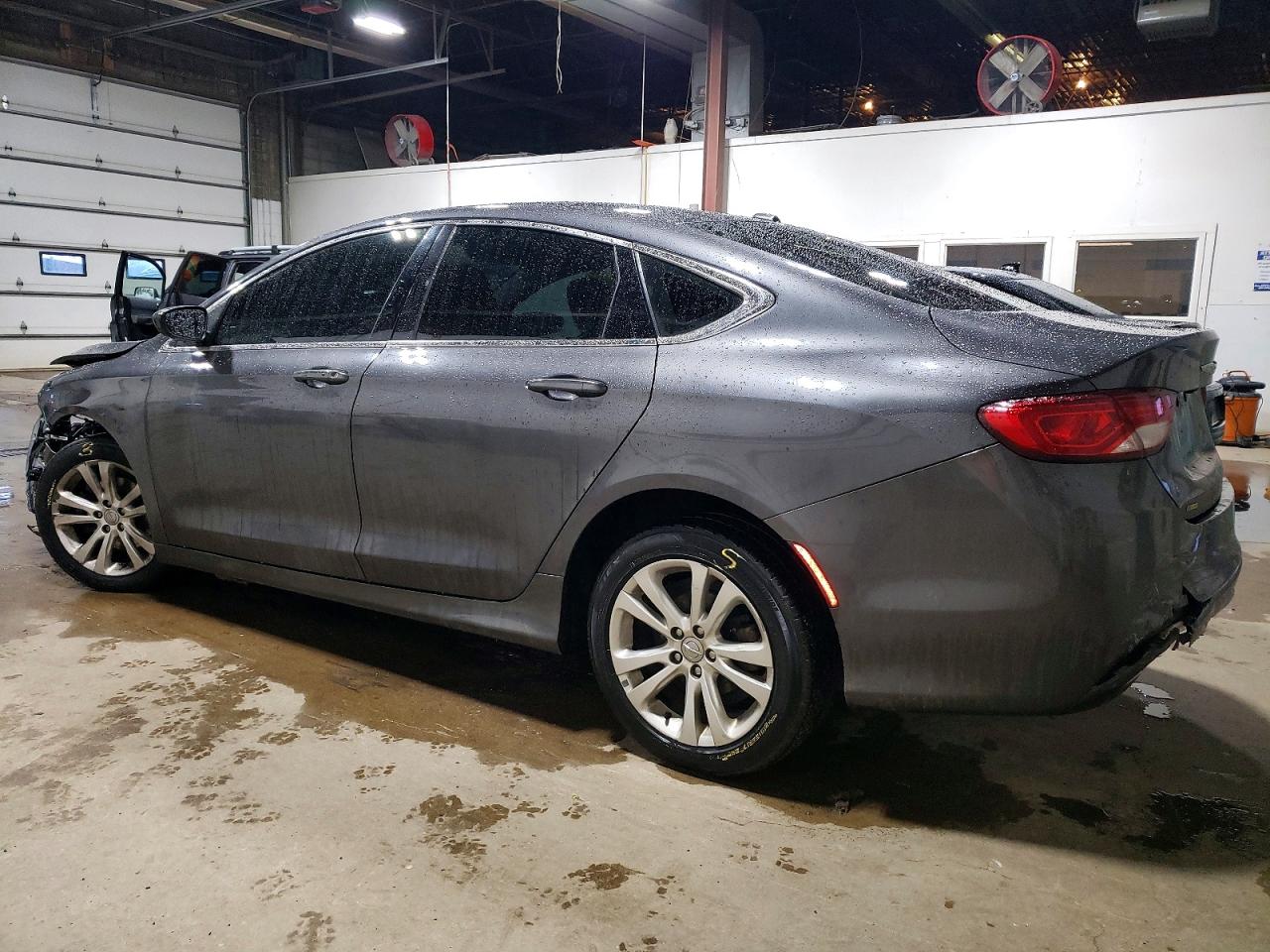 2016 CHRYSLER 200 LIMITED photo 2