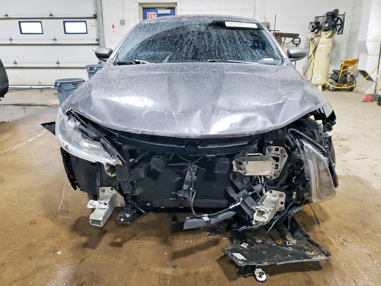 2016 CHRYSLER 200 LIMITED photo 5