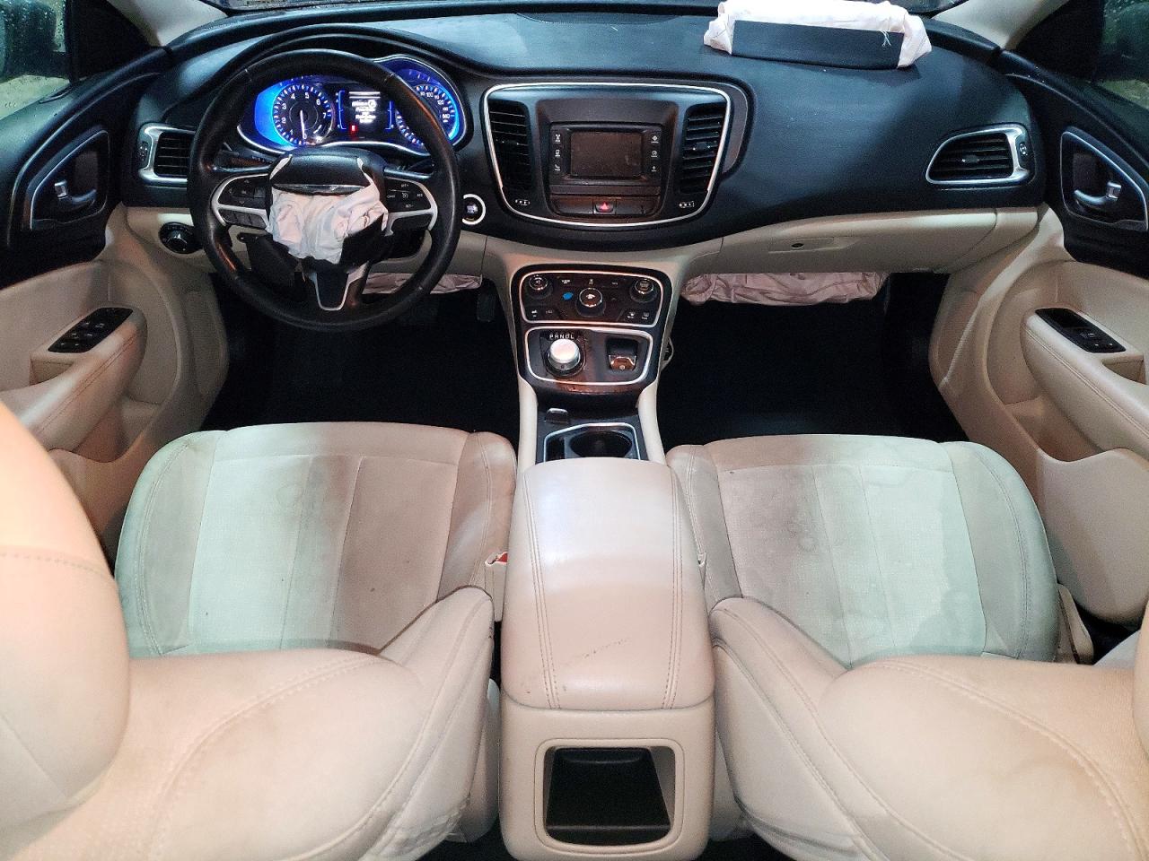 2016 CHRYSLER 200 LIMITED photo 8
