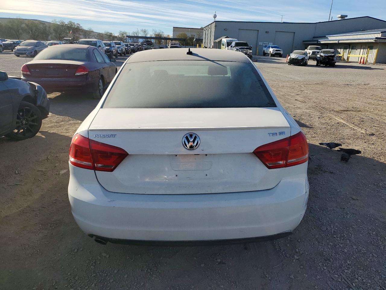 2015 VOLKSWAGEN PASSAT SE photo 6