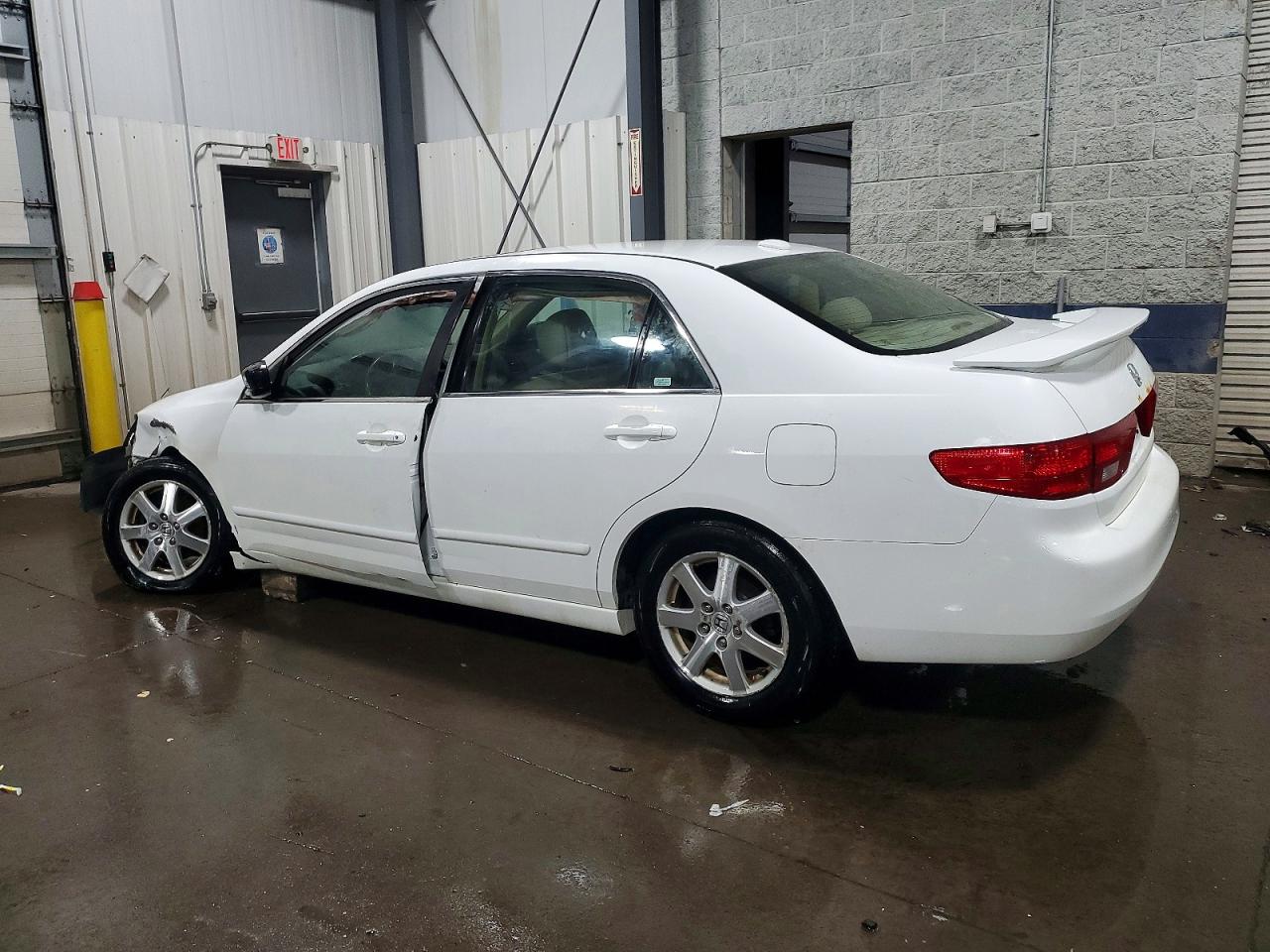2005 HONDA ACCORD EX photo 2