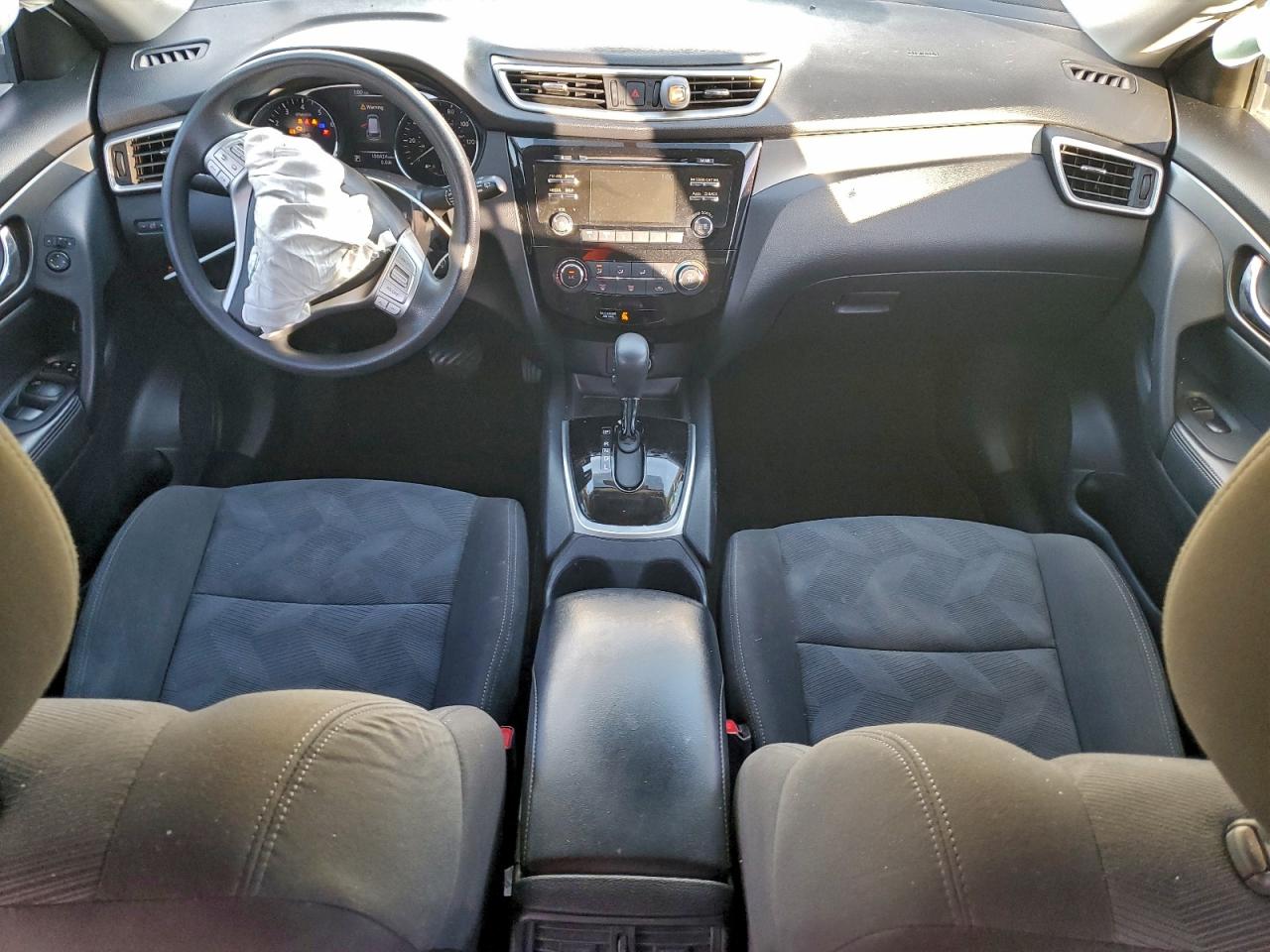2016 NISSAN ROGUE S photo 8
