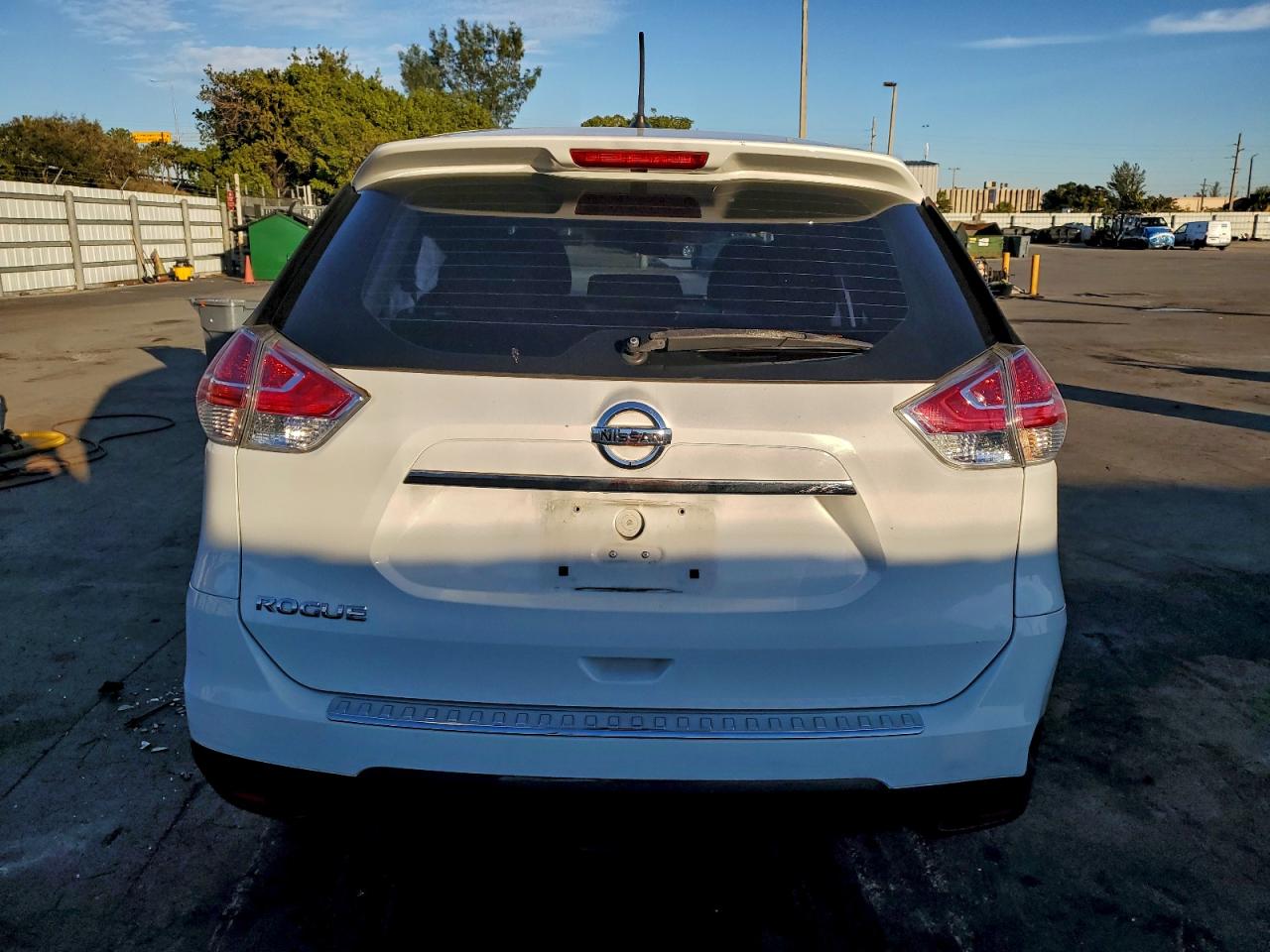 2016 NISSAN ROGUE S photo 6