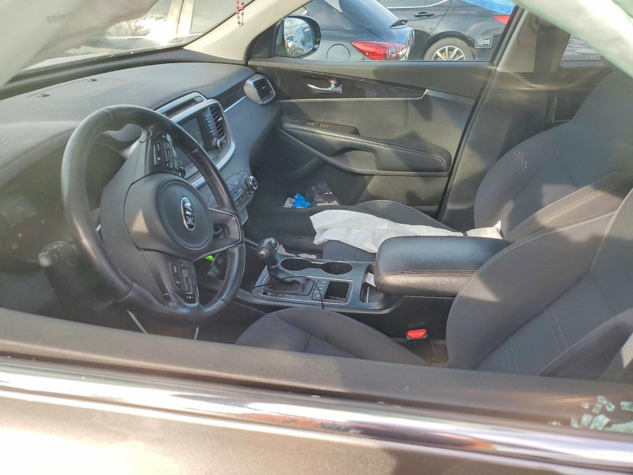 2017 KIA SORENTO LX photo 7