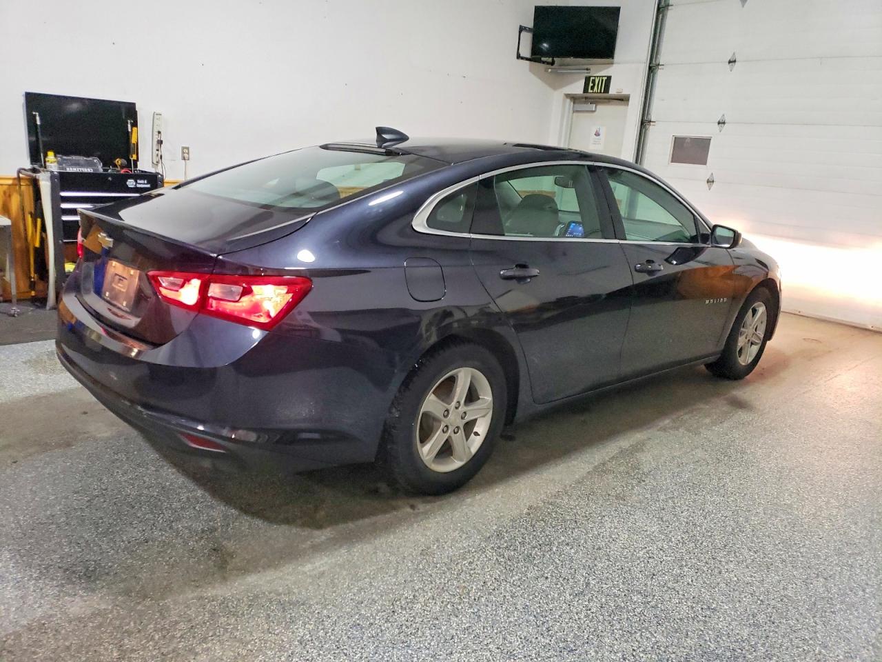 2022 CHEVROLET MALIBU LS photo 3
