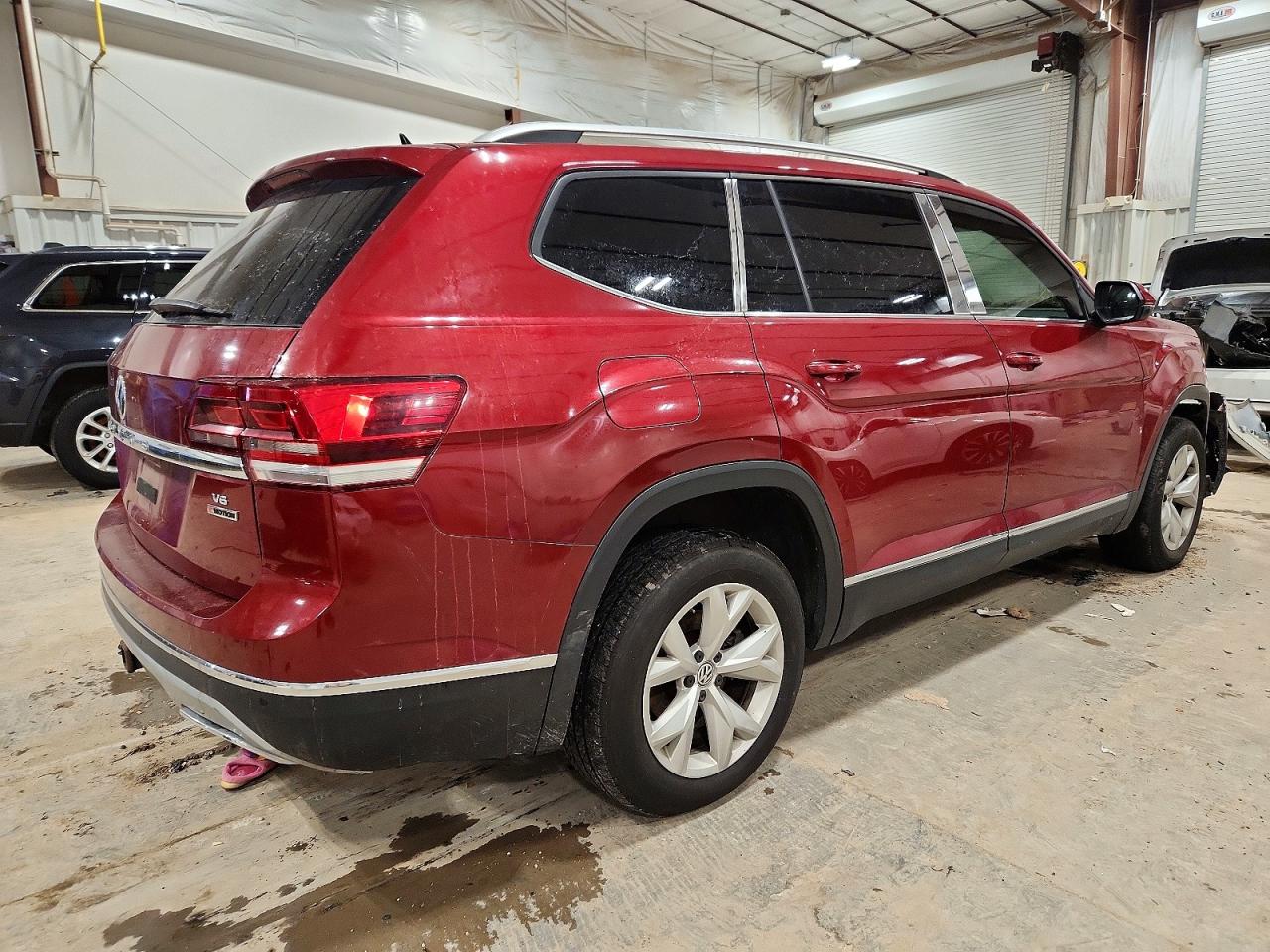 2018 VOLKSWAGEN ATLAS SEL photo 3