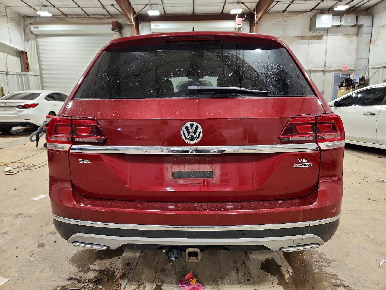 2018 VOLKSWAGEN ATLAS SEL photo 6