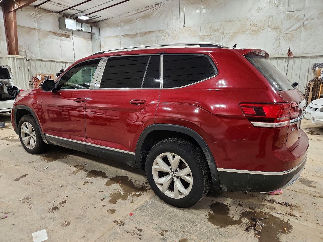 2018 VOLKSWAGEN ATLAS SEL photo 2